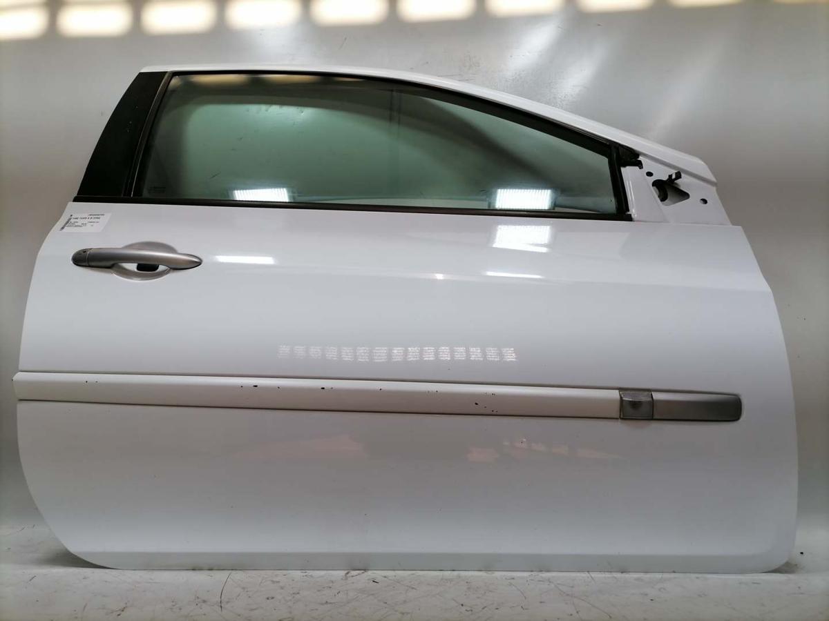 Renault Clio 3 original T&uuml;r vorn rechts OV369 Wei&szlig; 3-T&uuml;rer Rohbau Bj.2009